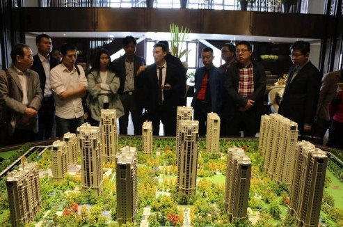 4.15南京朗詩熙華府、海玥名都參觀學(xué)習(xí)